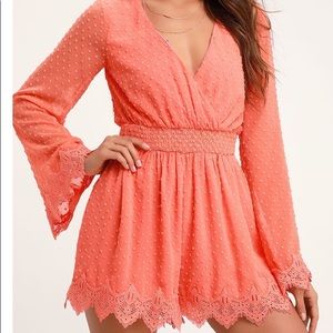 MEADOWLAKE SWISS DOT LACE BELL SLEEVE ROMPER (L)